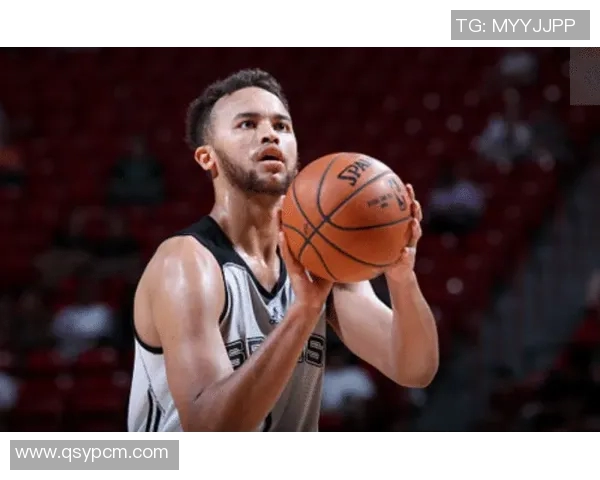 足球明星们如何看待林书豪的篮球才华与职业精神